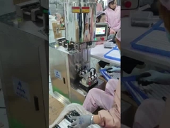 220V 2,3kw Automatyczna maszyna do wypełniania błyszczących ust Dwie głowice błyszczących ust Maszyna ilościowa do wypełniania