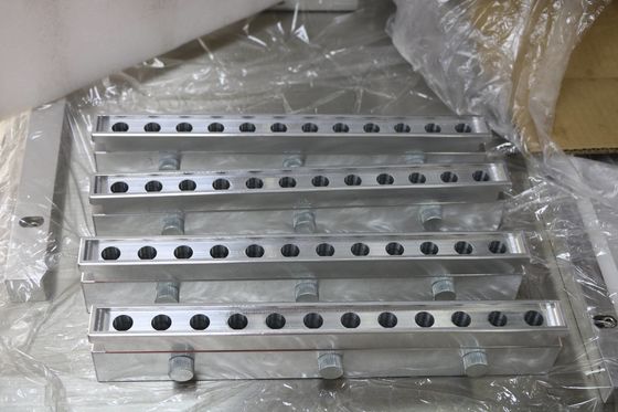 Zwykły dziob aluminiowy Rękawica Formę 12 dziur Logo na zamówienie