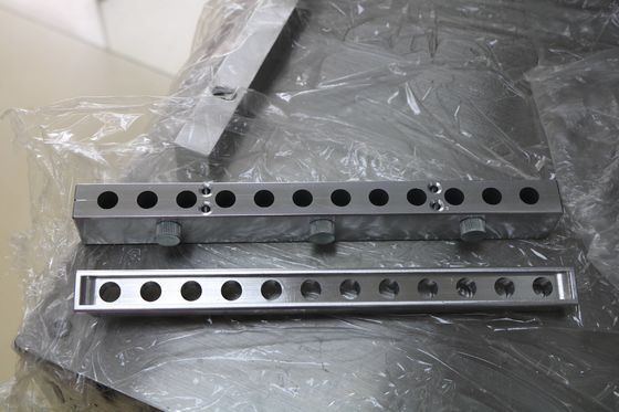 Zwykły dziob aluminiowy Rękawica Formę 12 dziur Logo na zamówienie