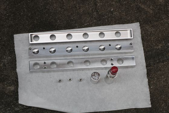 6 otworów Vermicelli Professional Lipstick Mold CE ISO certyfikowany