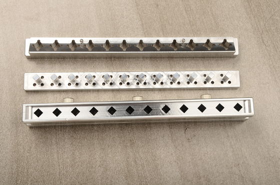 12 Dołkowy Dy Lipstick Formularz twarda szminka formowania formy stop aluminium