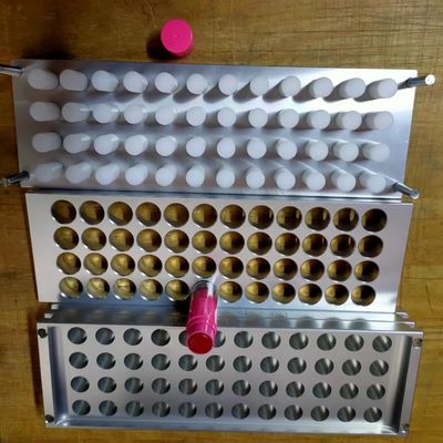 48 otworów Custom Lipstick Mold Gorące wypełnienie 1-2 formy na minutę
