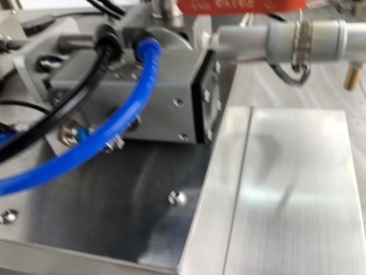 Automatyczna maszyna do wypełniania błyszczących ust SUS304 z jedną głowicą pionowa