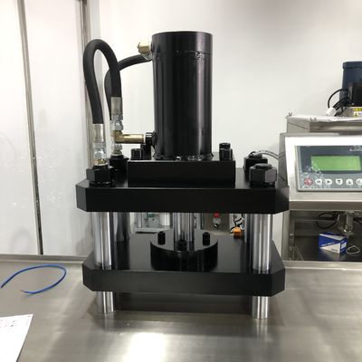 2.8KW Maszyna do produkcji proszku kosmetycznego 1480x680x1600MM 35-60 sztuk/min
