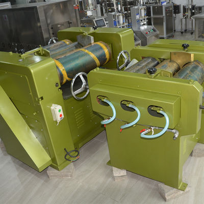S405 Materiał do szminki trójwalcowy miernik automatyczny trójwalcowy szlifier